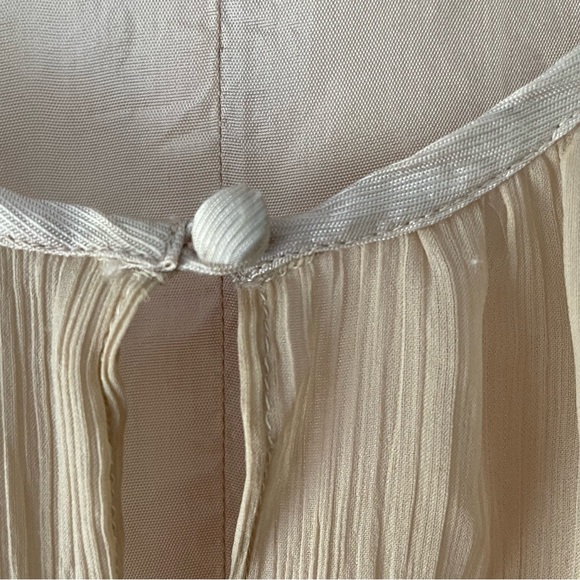 Olivia & Grace, embellished, sequenced, beaded satin Open Front Ruffle Vest Sz S - Picture 3 of 11